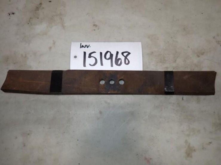 qty-of-(3)-17"-lawn-mower-blades-image-2