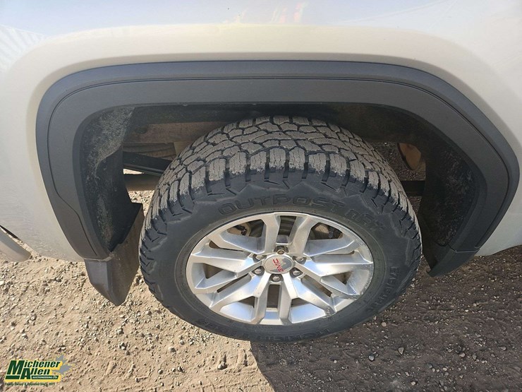 2019-gmc-sierra-1500-image-12