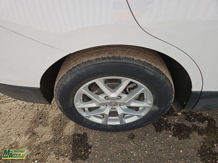 2022-chevrolet-equinox-image-12