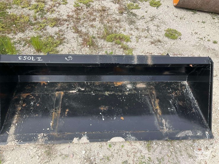 2026-swict-78in-bucket-skid-steer-attachment-image-1