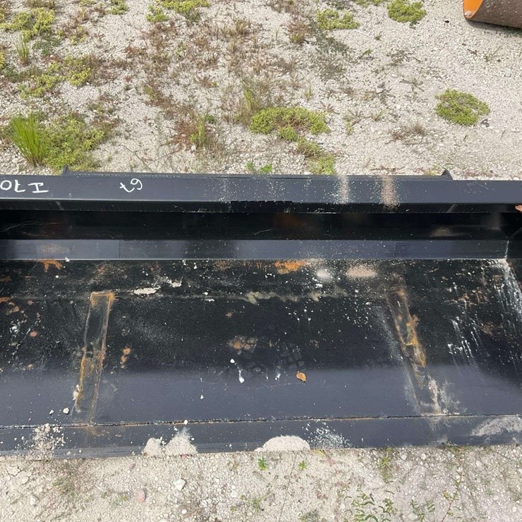 2026 Swict 78in Bucket Skid Steer Attachment
