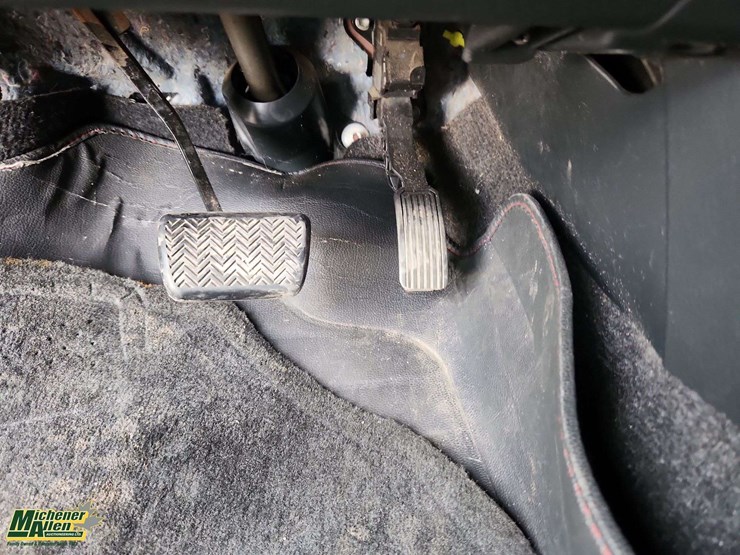 2010-toyota-rav4-image-10