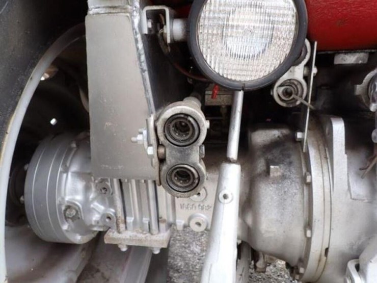 massey-ferguson-255-image-32