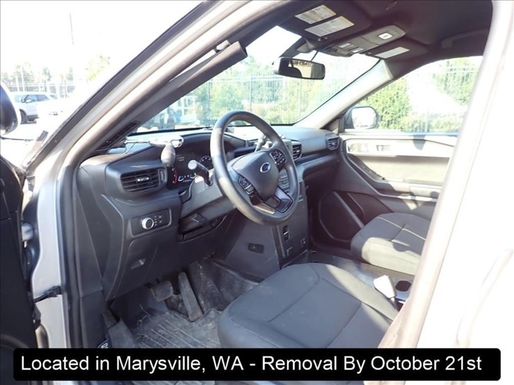 2020-ford-explorer-image-5