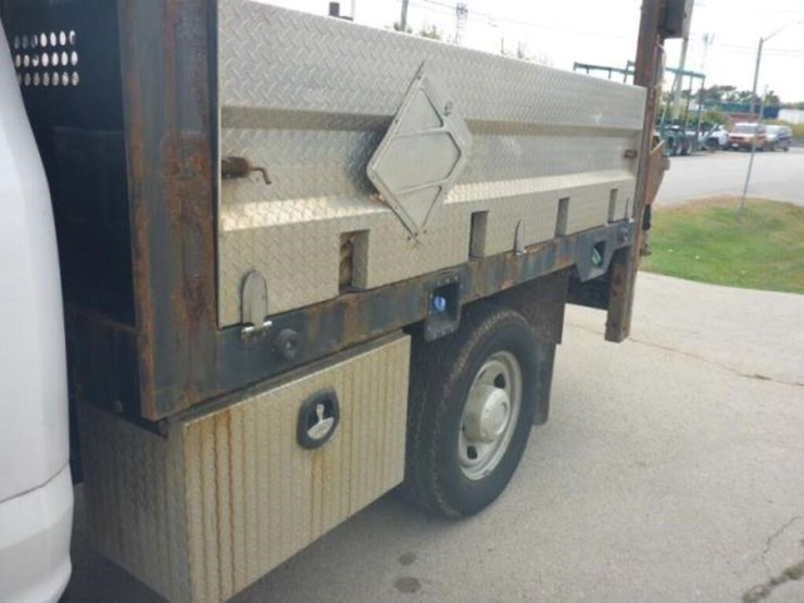 2019-ford-f350-xl-image-30
