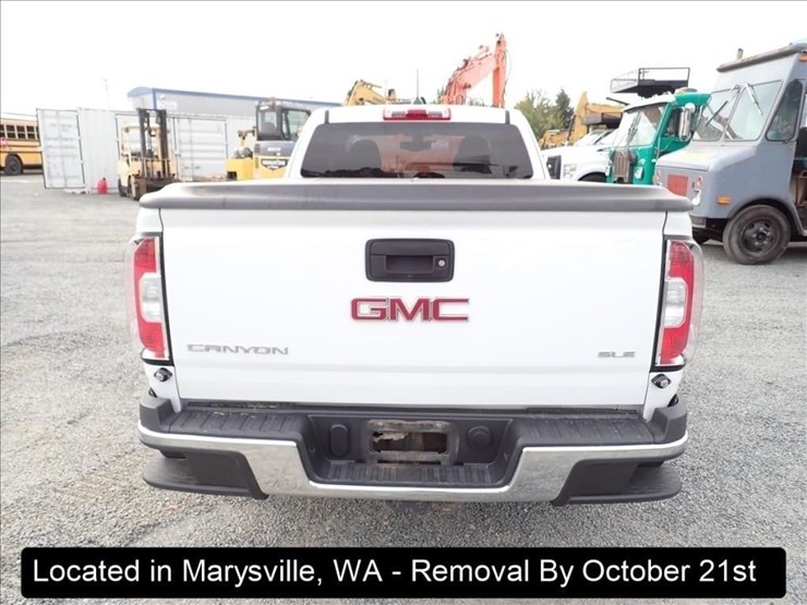 2017-gmc-canyon-image-19