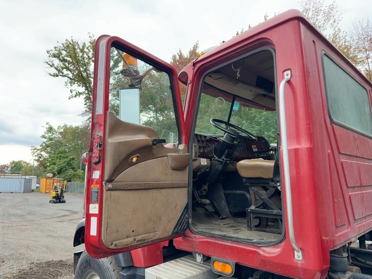 2005-mack-granite-cv713-image-29