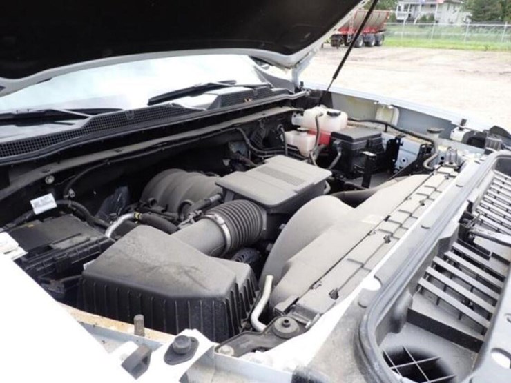 2024-chevrolet-silverado-3500hd-image-30