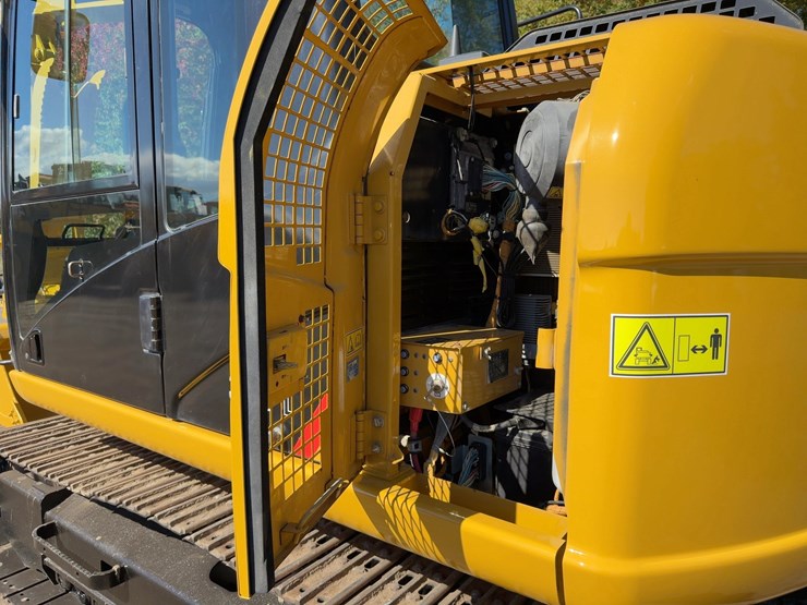2016-caterpillar-311flrr-image-31