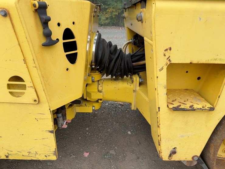 2004-bomag-bw100ad-3-image-13