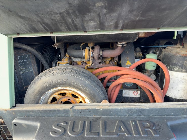 2009-sullair-260dpq-image-11