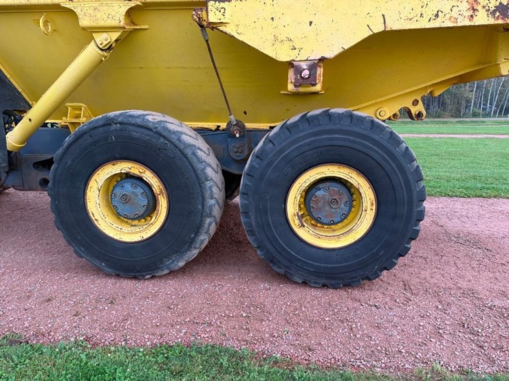 komatsu-hm350-2-image-7