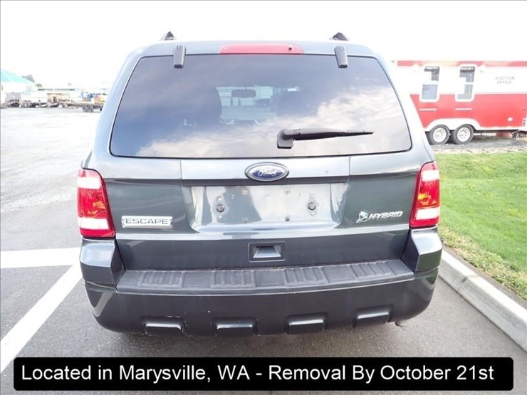 2010-ford-escape-image-18