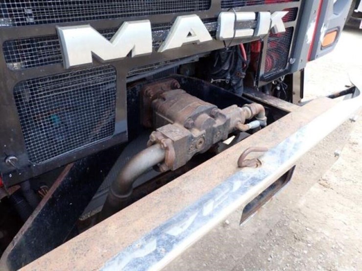 2014-mack-mru613-image-32