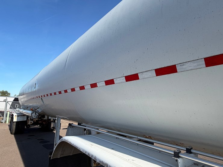 #1848-•-1997-leslie-44'-tanker-trailer-image-18