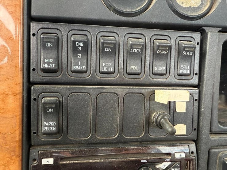 international-prostar-image-60