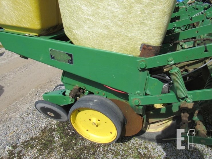 john-deere-7000-image-2