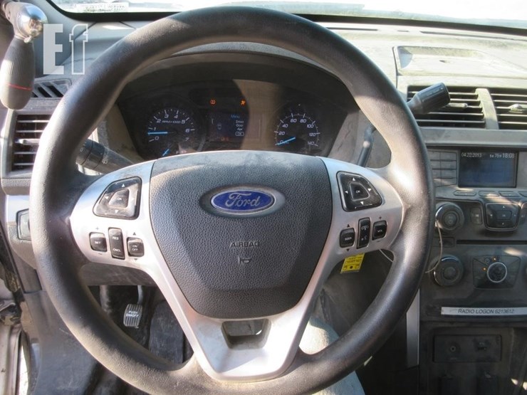 2014-ford-explorer-image-8