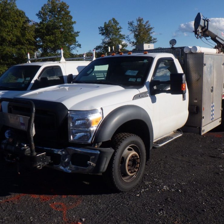 2016 FORD F550