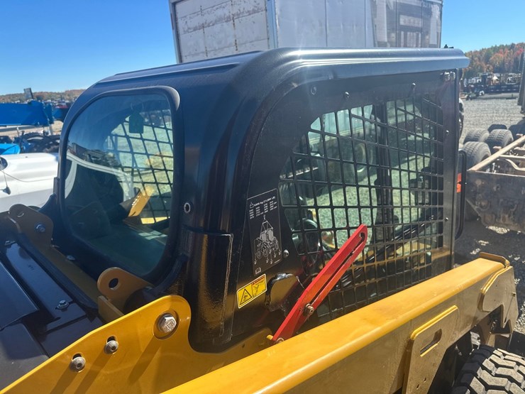 #2879-•-caterpillar-242d-wheeled-skid-steer-image-11