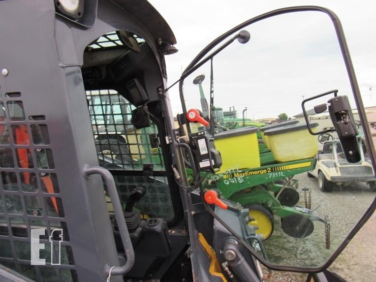 2023-deere-318g-image-6