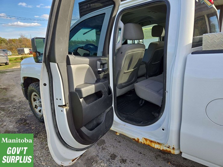 2015-chevrolet-silverado-1500-image-22