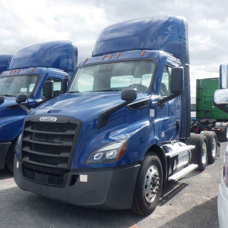2022 FREIGHTLINER CASCADIA 116