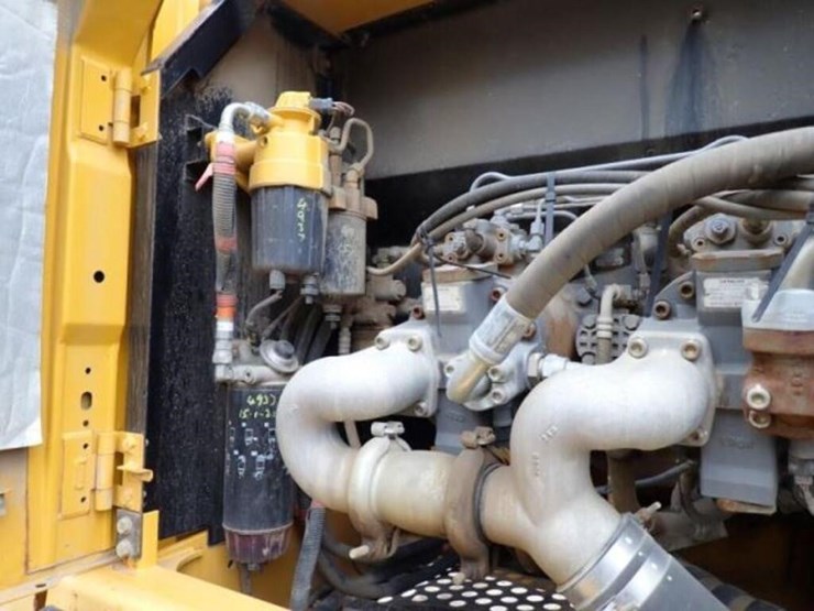 2012-deere-350g-lc-image-61