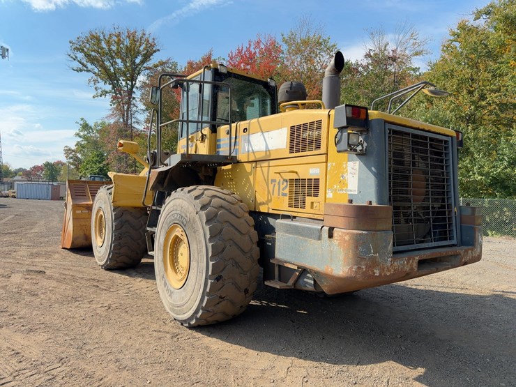 2010-komatsu-wa500-6-image-3