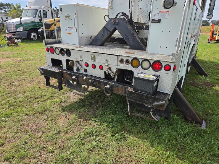 2007-international-durastar-4400-image-19