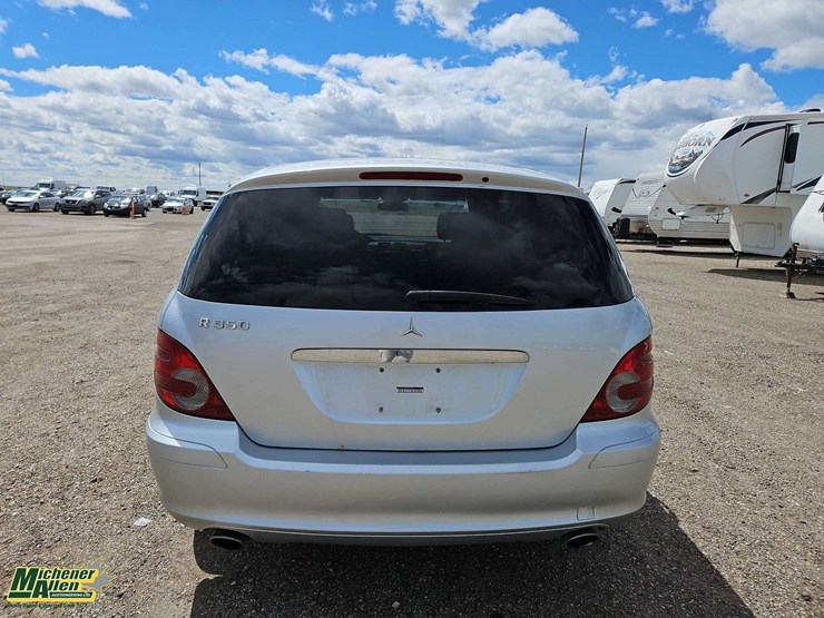 2006-mercedes-benz-r-class-r350-awd-4dr-wagon-image-6