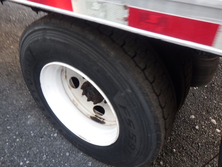 2018-international-durastar-4300-image-9