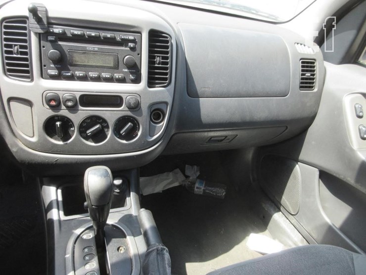 2005-ford-escape-xlt-image-7