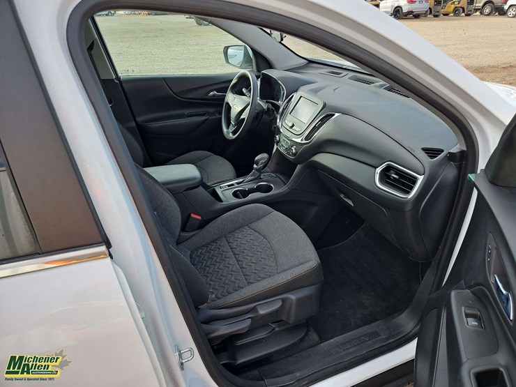 2022-chevrolet-equinox-image-27