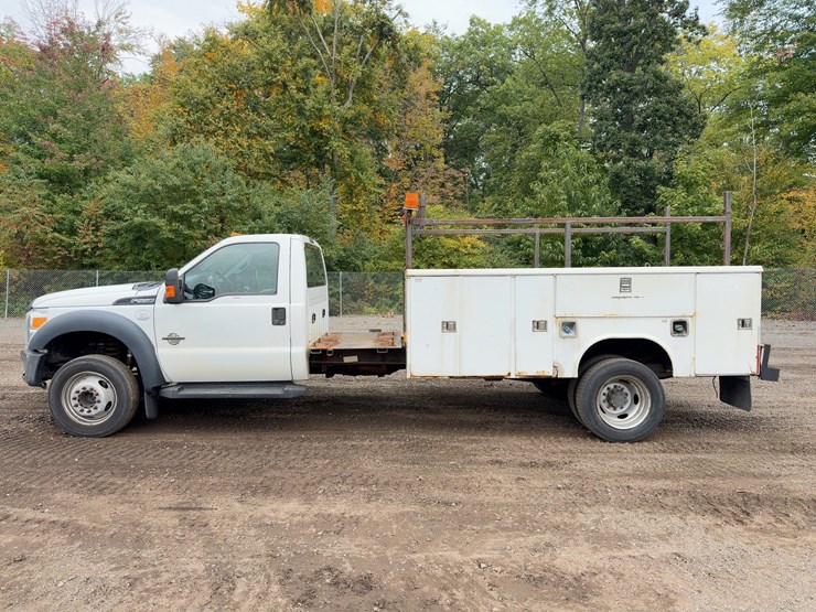 2015-ford-f550-xl-image-2