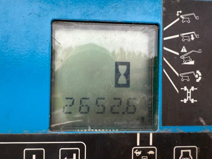genie-zx135/70-image-47