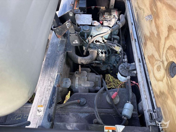 2023-club-car-carryall-1500-4x4-diesel-utility-cart-image-19