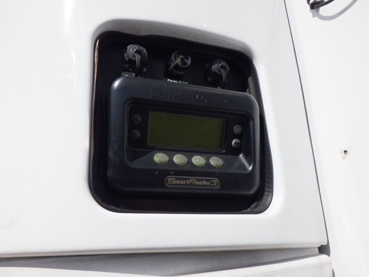 2012-utility-3000r-image-26
