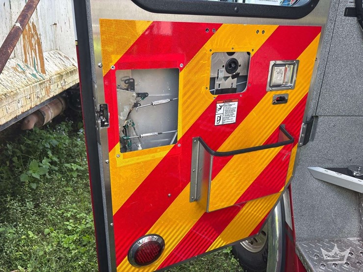 2019-e-one-pumper-image-27