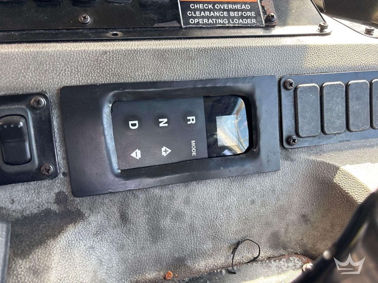 2019-peterbilt-520-image-23