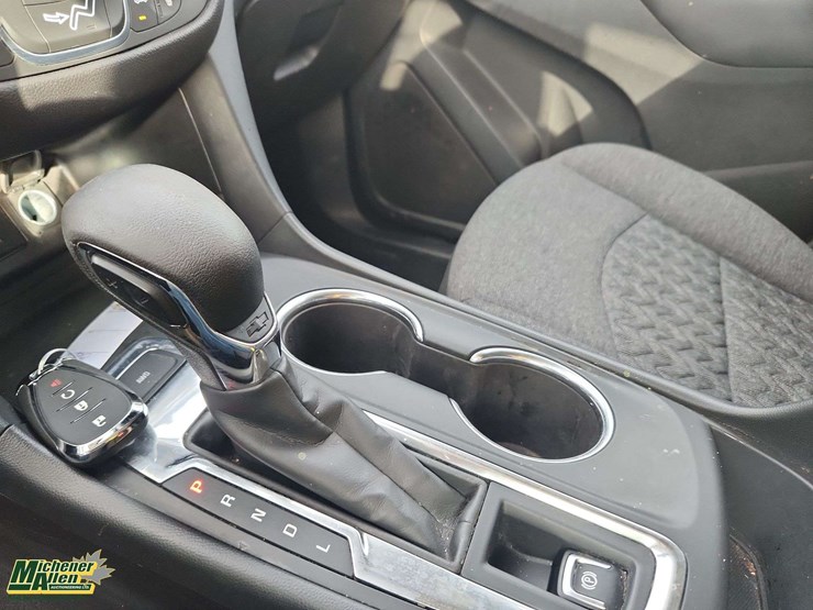 2022-chevrolet-equinox-image-9