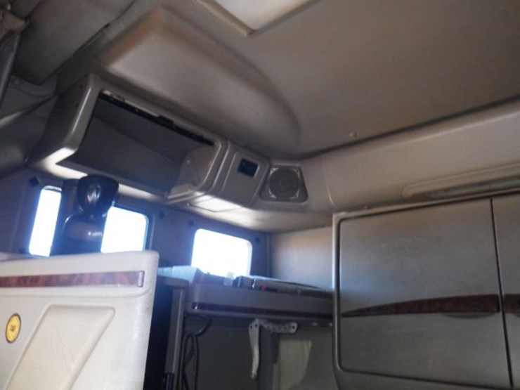 2005-international-9400i-image-24