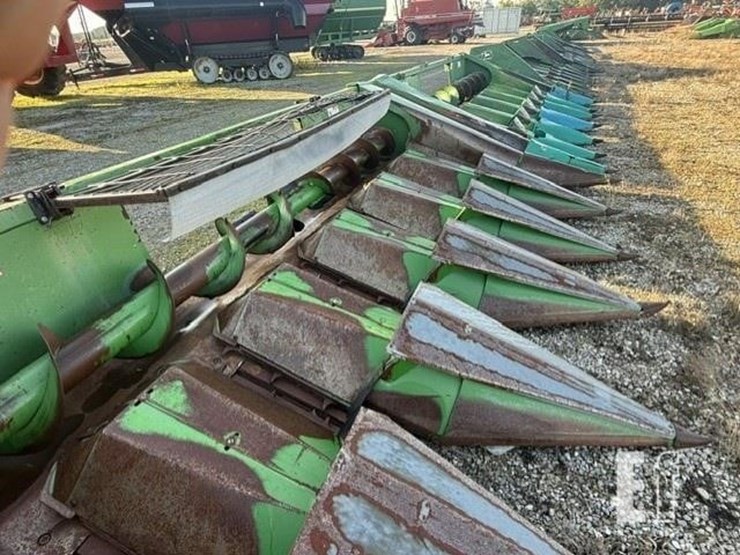 1988-john-deere-643-image-3