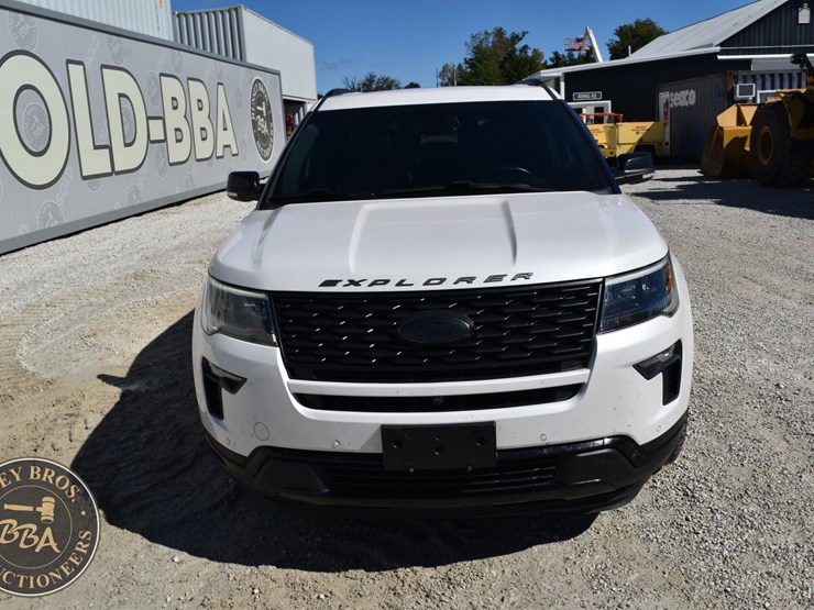 2018-ford-explorer-image-6