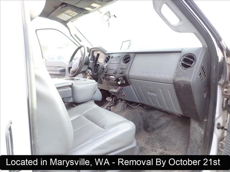 2013-ford-f550-image-19