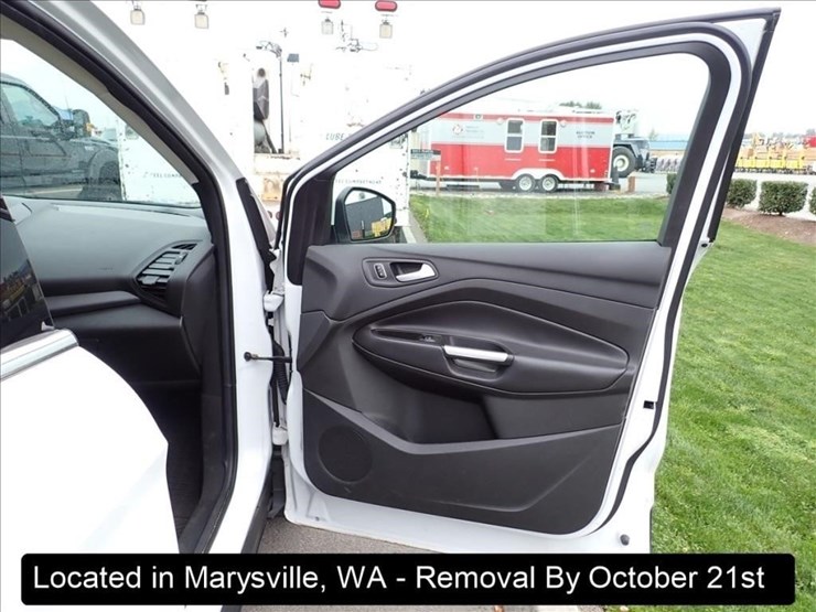 2017-ford-escape-image-24