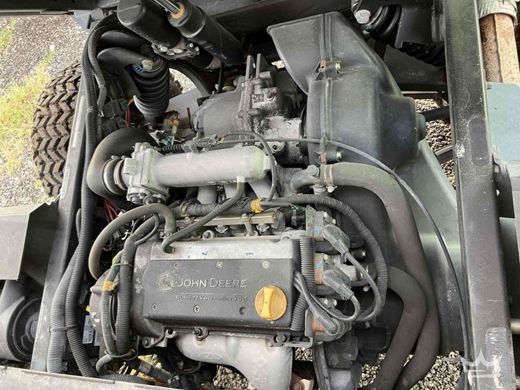 john-deere-gator-image-31