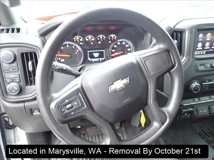 2021-chevrolet-3500-image-17