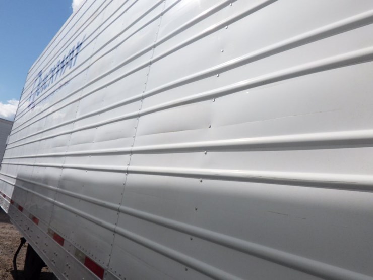 2012-utility-3000r-image-24