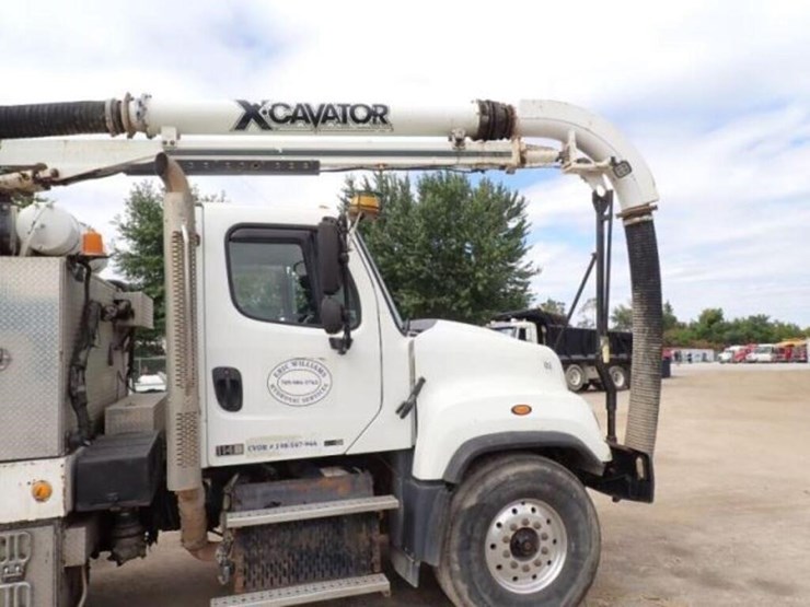 2015-freightliner-114sd-image-81